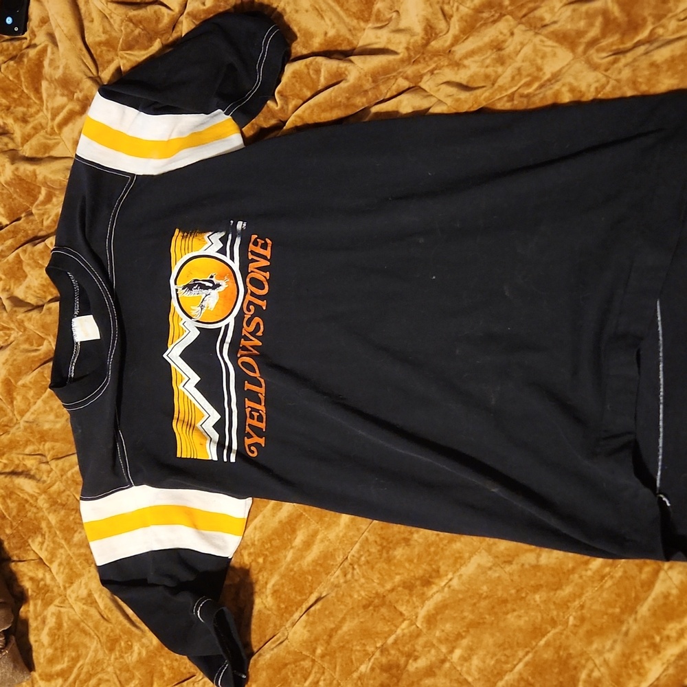 Vintage tee, yellowstone tee, 70s shirt
